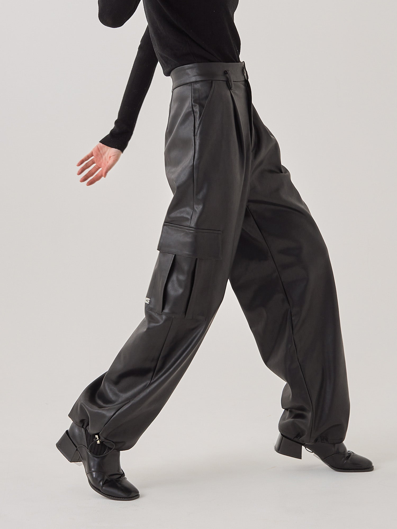 two way designed cargo pants / 墨(black) – AMATERASJAPAN