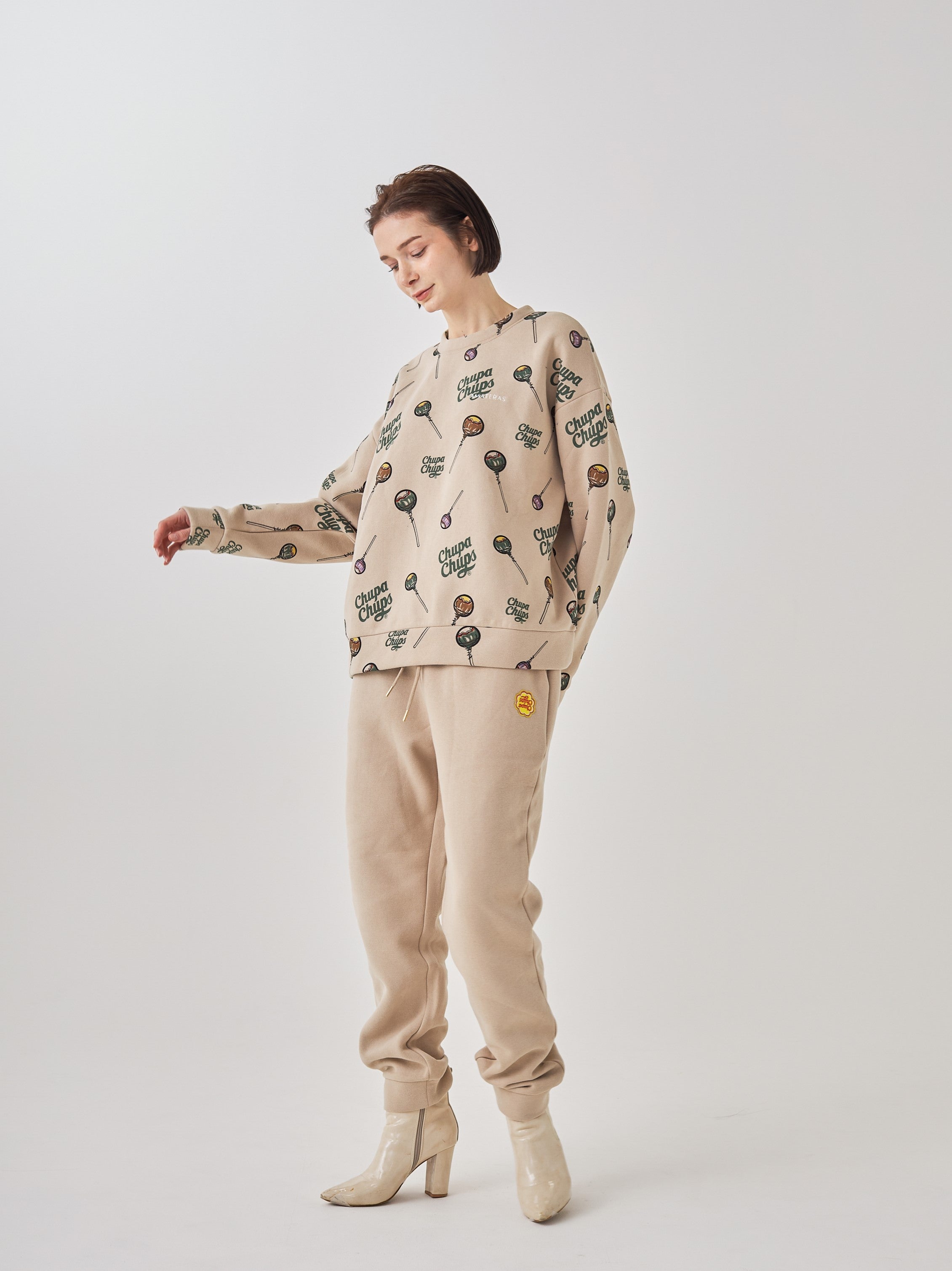 Chupa Chups × AMATERAS fleece pants / beige – AMATERASJAPAN