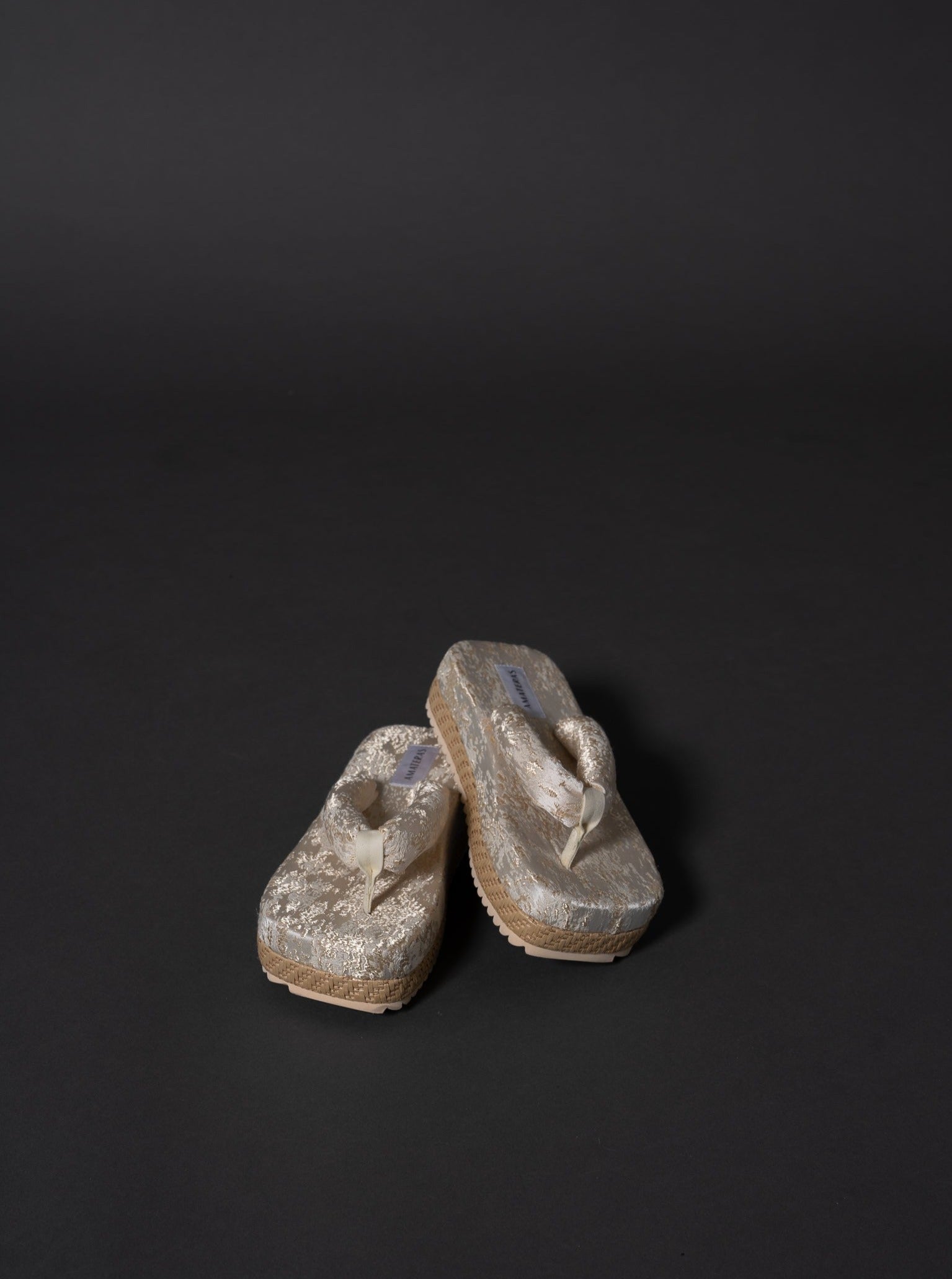 travel geta sandal / 白花 (ivory)