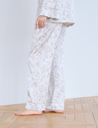 Silky Moonlit Satin Pants / Flax (beige)