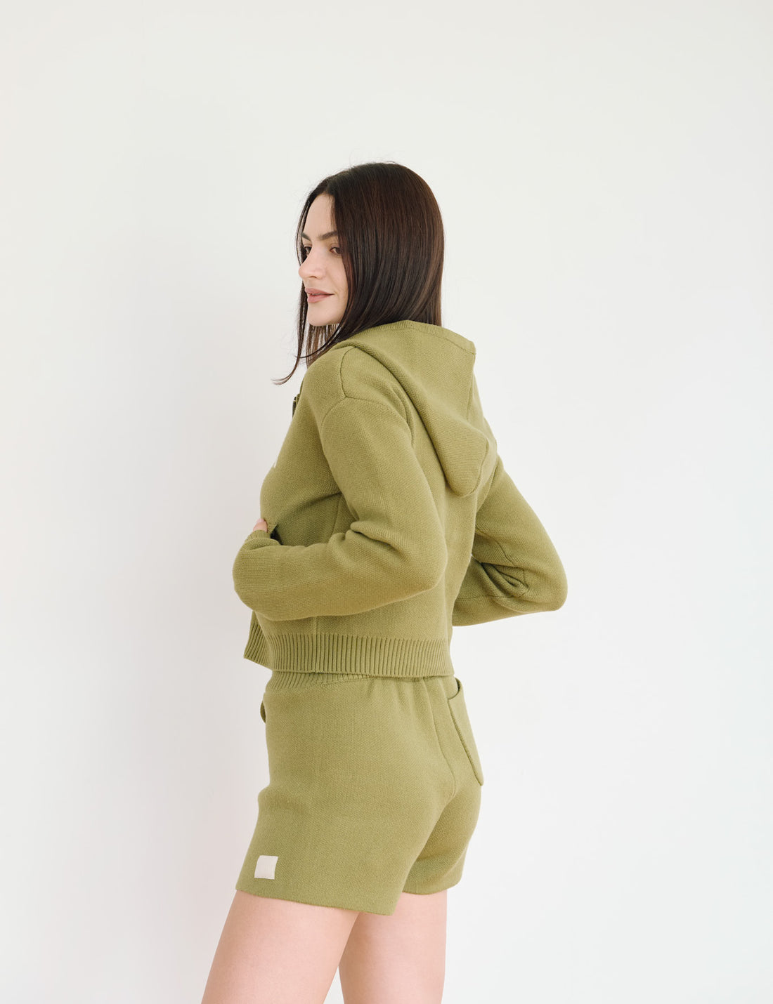 Weekend Ready Crop Hoodie / Matsuba (Khaki)