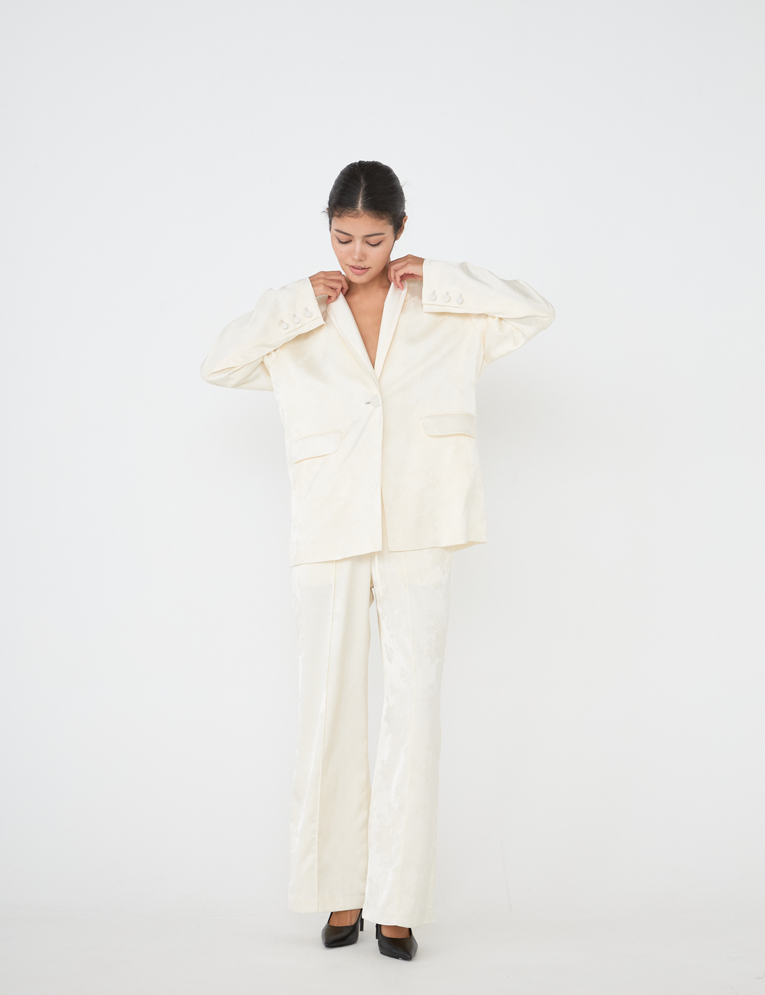 "Effortless Luxe Set"（Satin Jacket + Satin Suit Pants） / 白花(ivory)