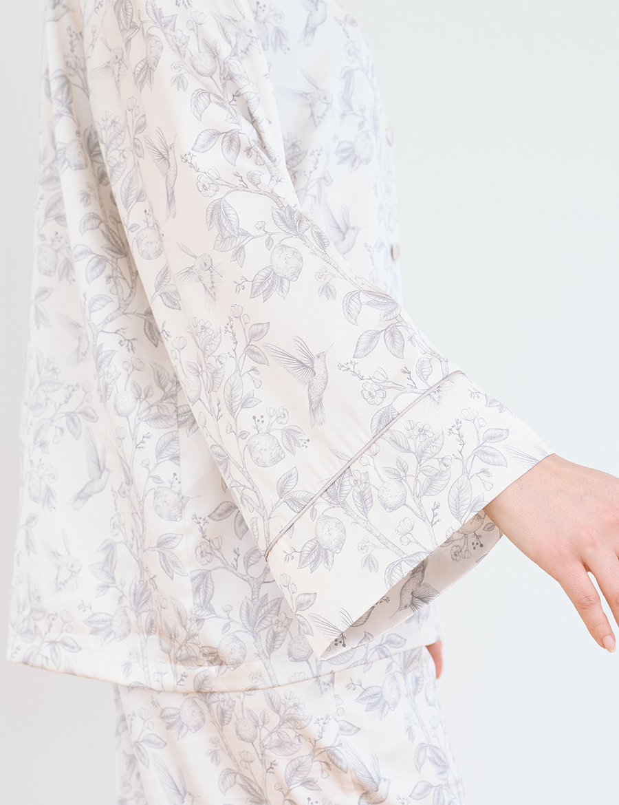 Silky Moonlit Satin Shirt / 亜麻(beige)