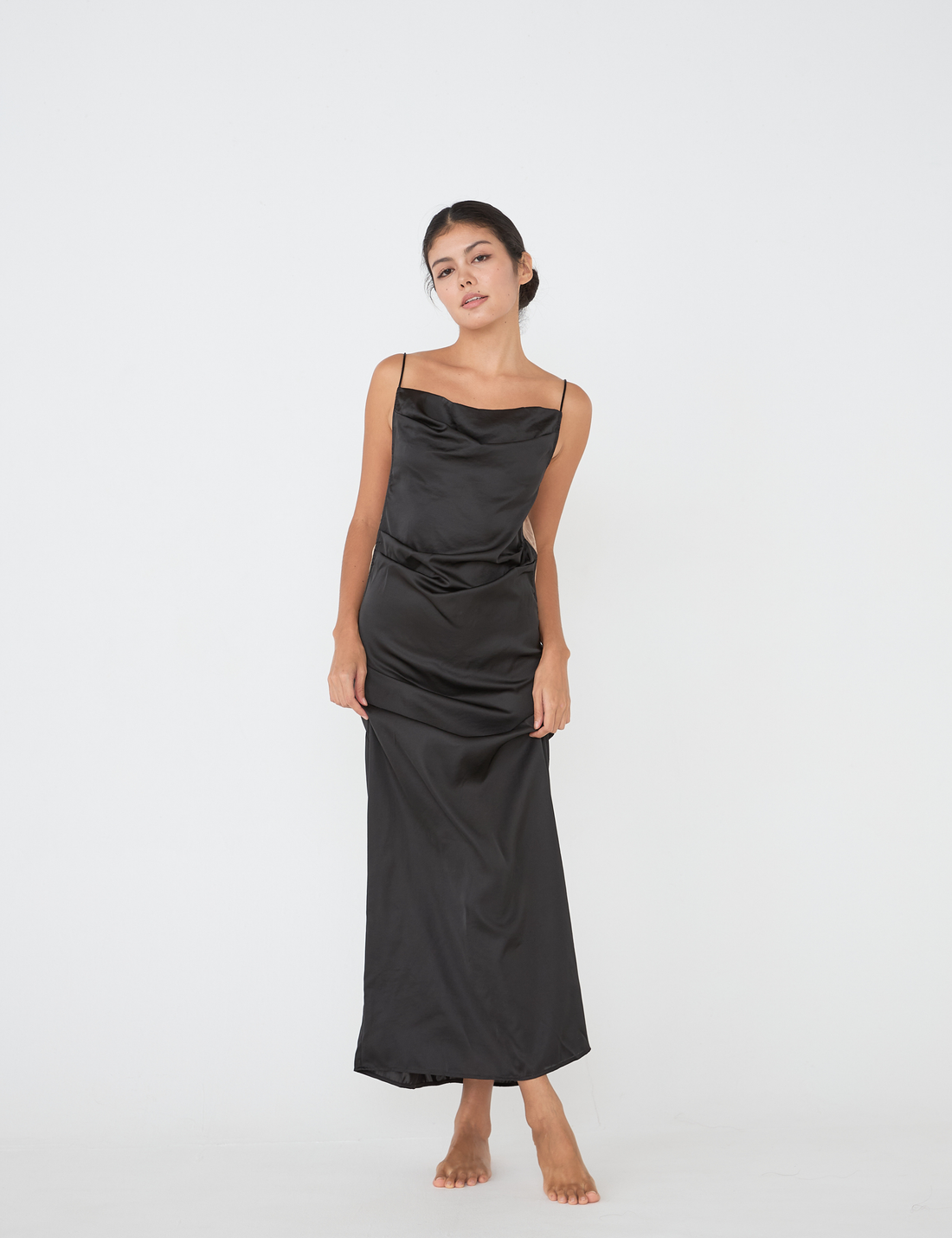 satin elegant draped dress / 墨(black)