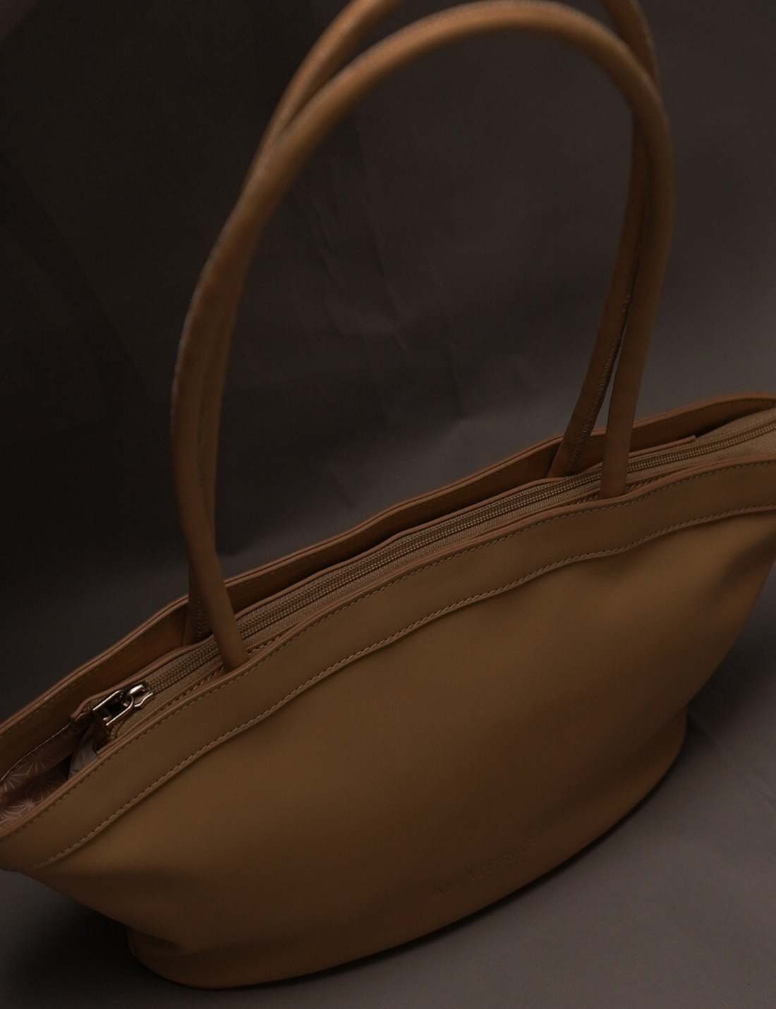 OUGI Vegan Leather Bag / Flax (Beige)