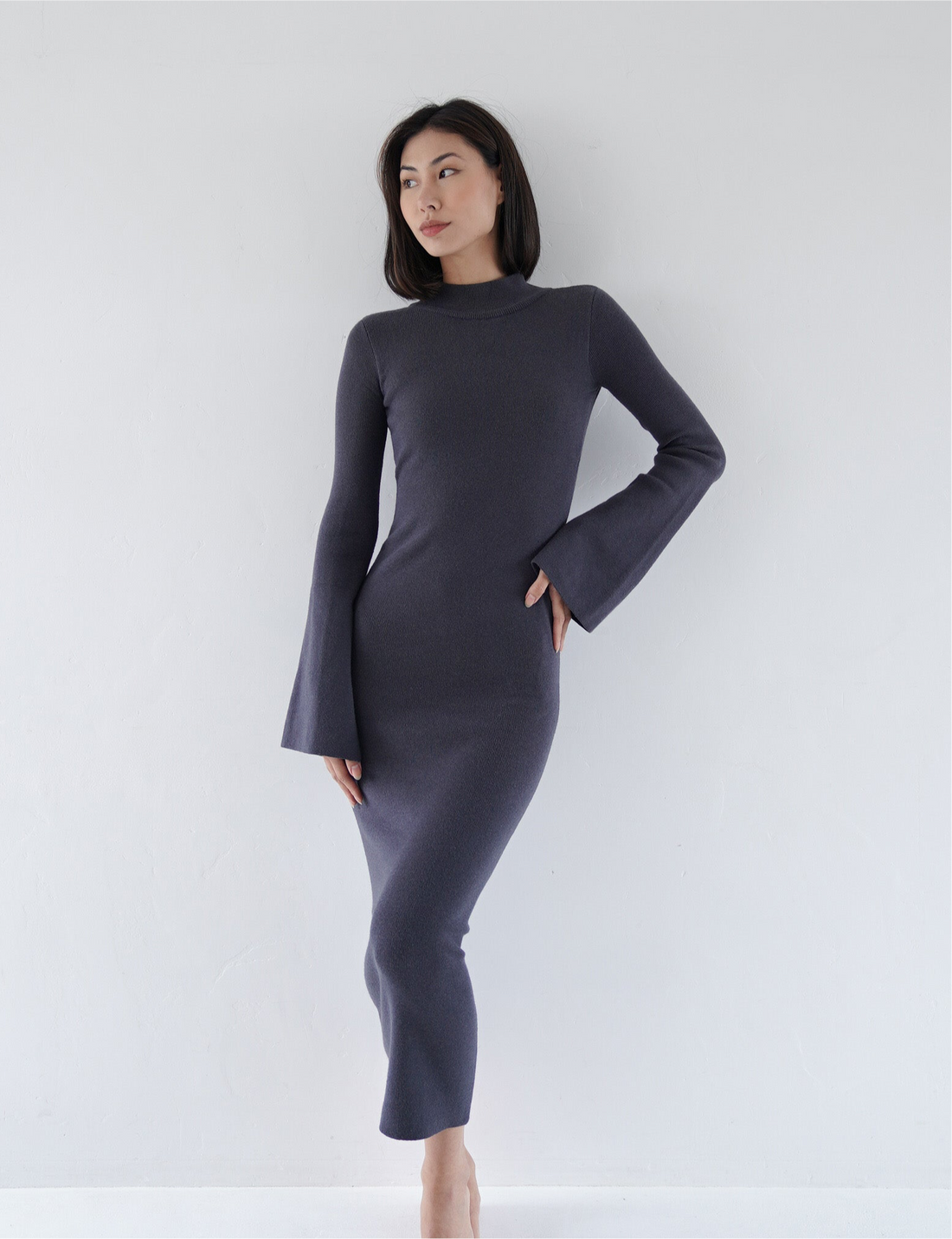 Opulent High Neck Knitted Dress / 濃藍(navy)