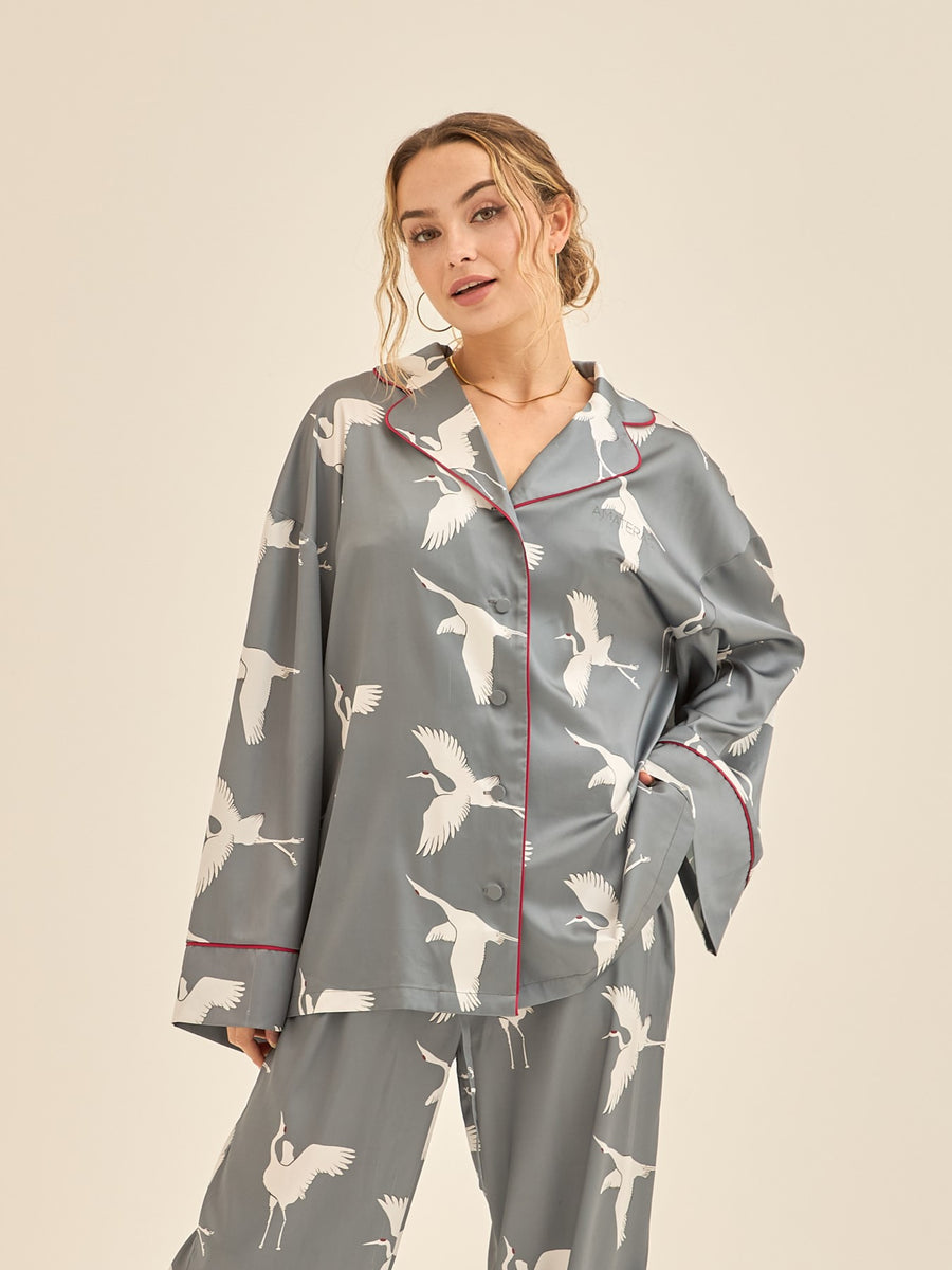 Chic Comfort Satin Pajama Shirt / 薄墨(gray)