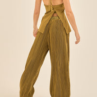 elegant satin pleated pants / 松葉(khaki)