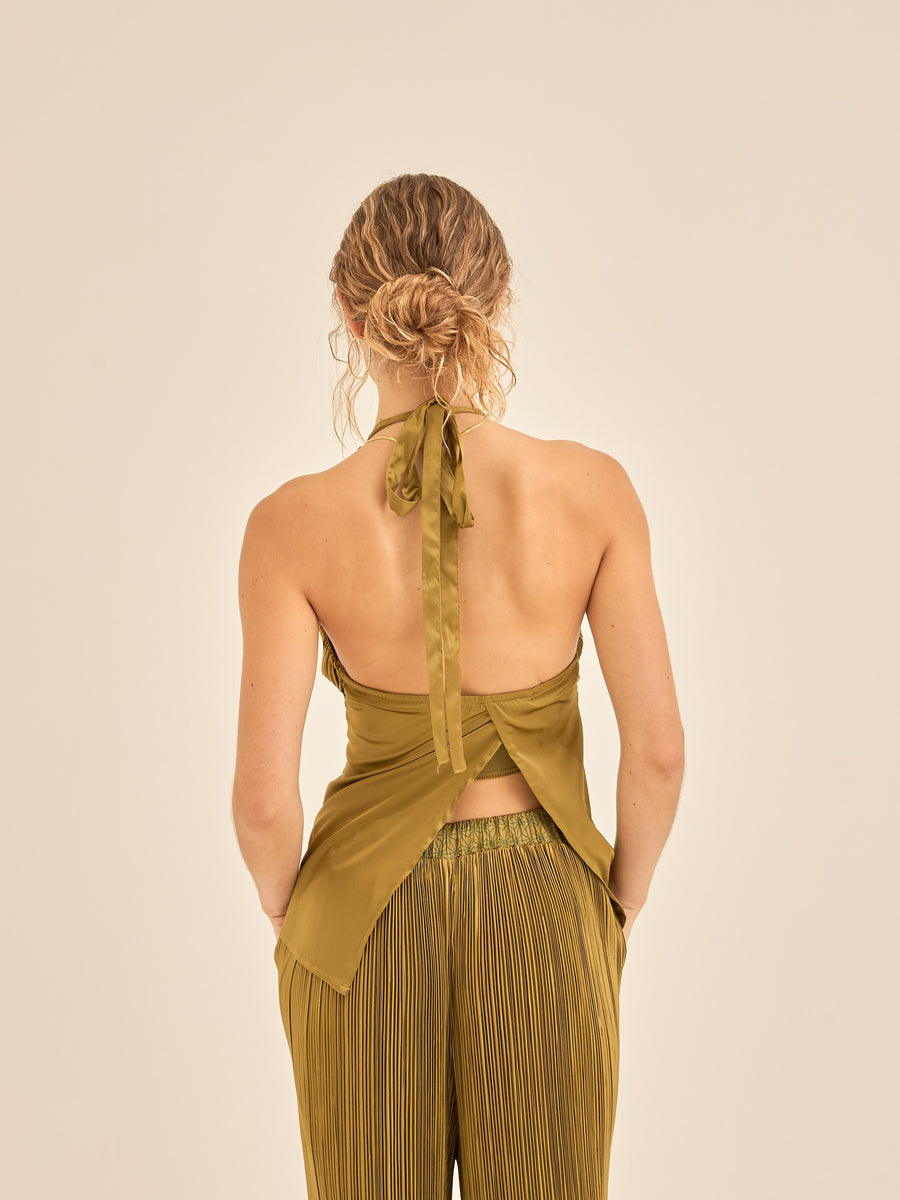 elegant satin pleated camisole / 松葉(khaki)