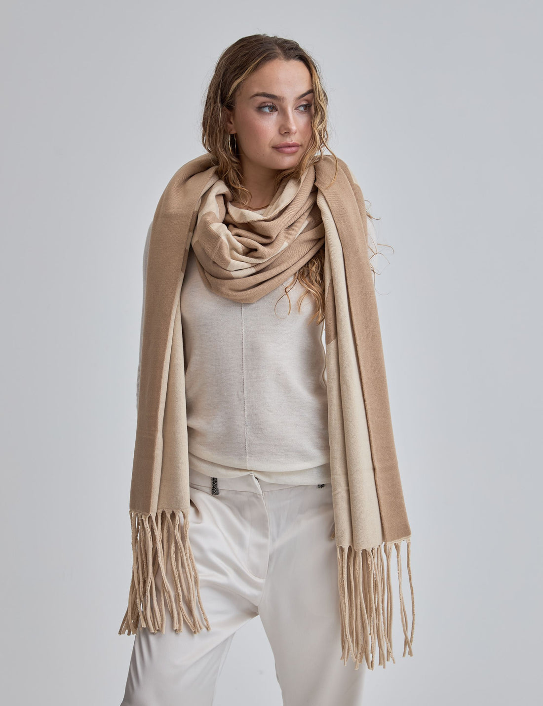 Fluffy Fur Scarf / Flax (Beige)