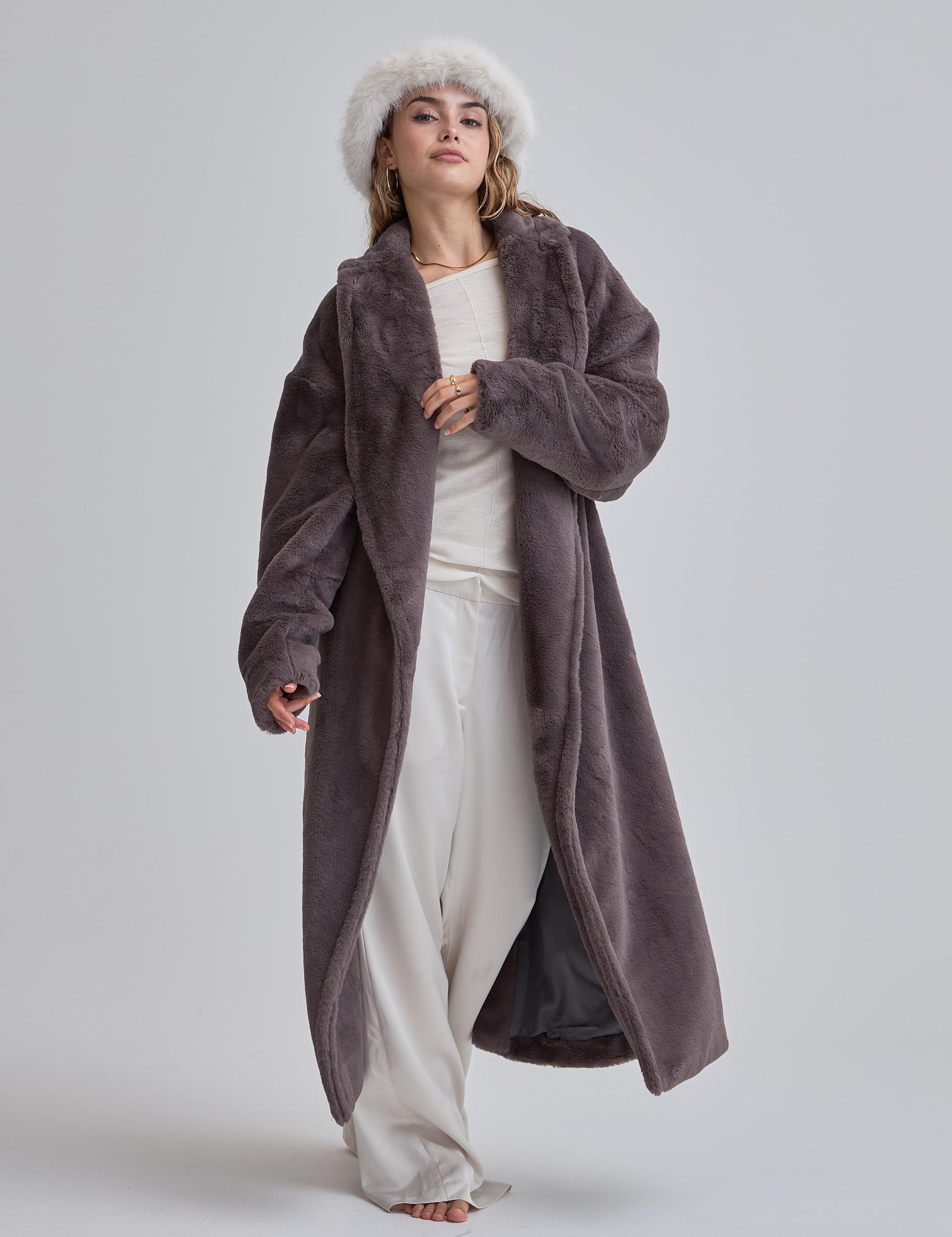 Cosy Up  Premium KIMONO Fur Coat / 薄墨(gray)