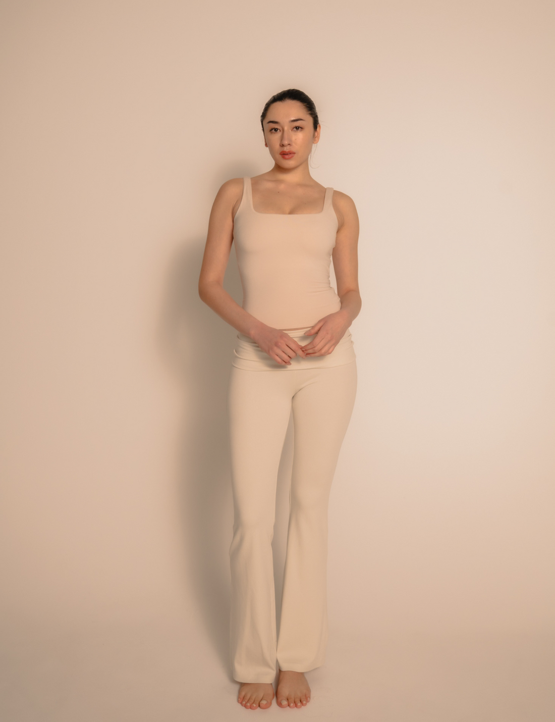 LuxeFit Flare Leggings / 胡粉(off white)