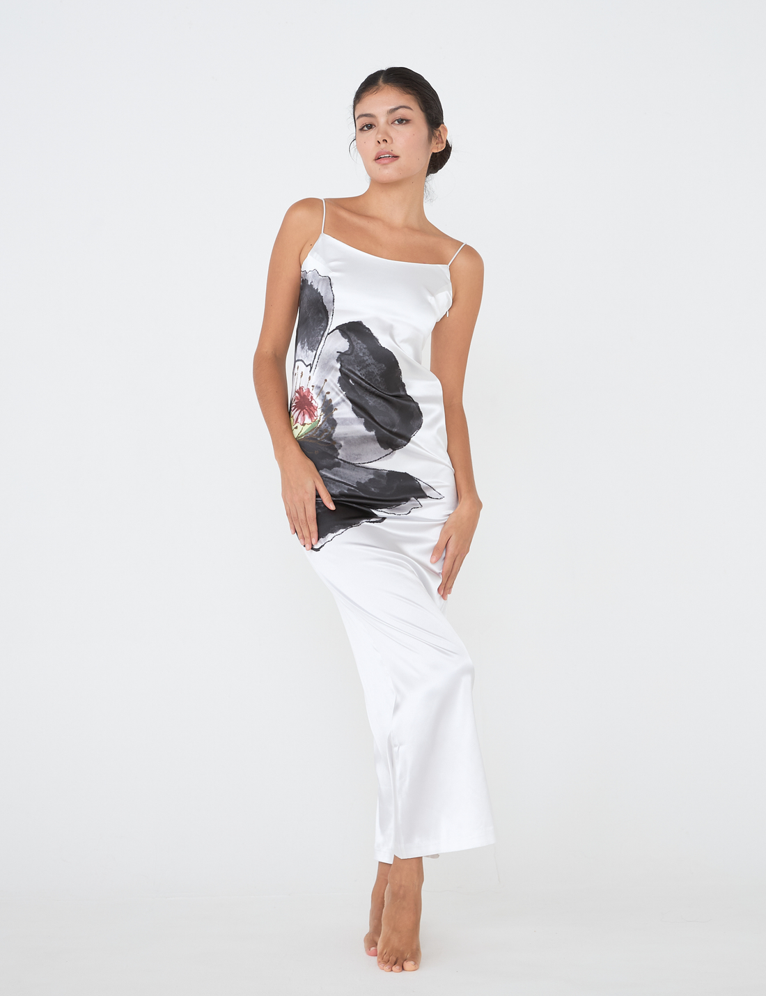 Garden Grace Satin Maxi Dress / Gofun(White)