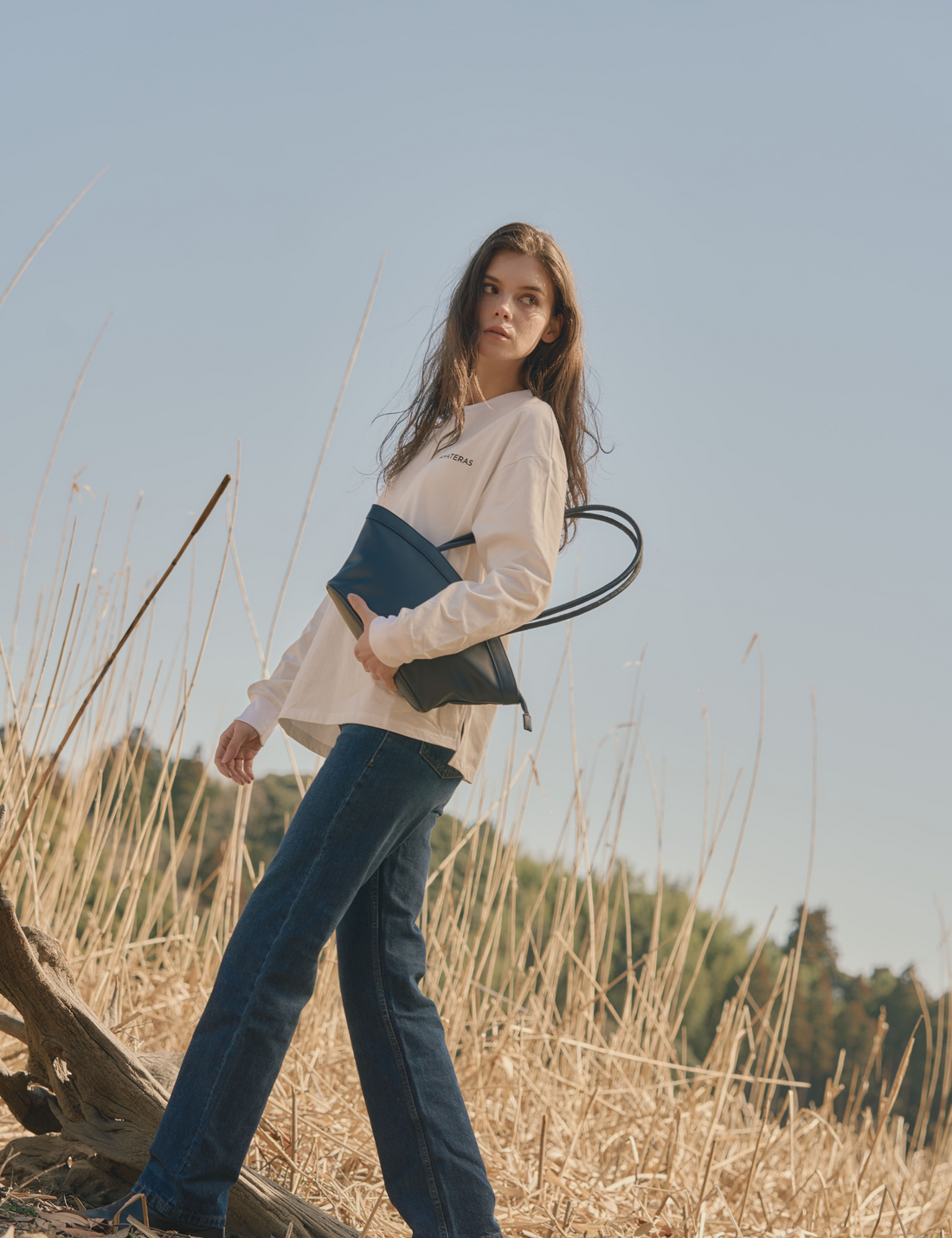 OUGI Vegan Leather Bag / Navy