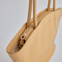 OUGI Vegan Leather Bag / Flax (Beige)