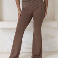 Style Up Flared Leggings / brown