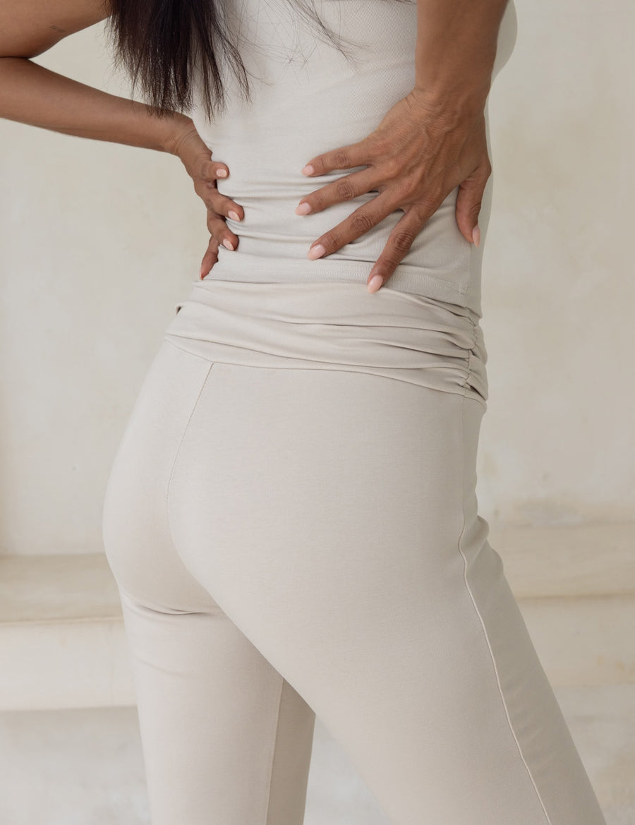 Style Up Flared Leggings / Shirahana(ivory)