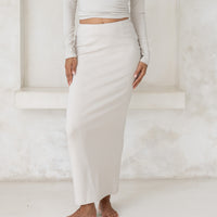 Curve Me Maxi Skirt / 白花(ivory)