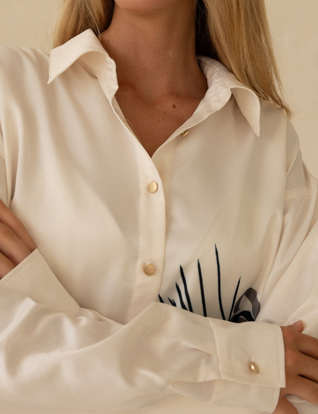 Harmony Elegant Satin Shirt / 胡粉(white)