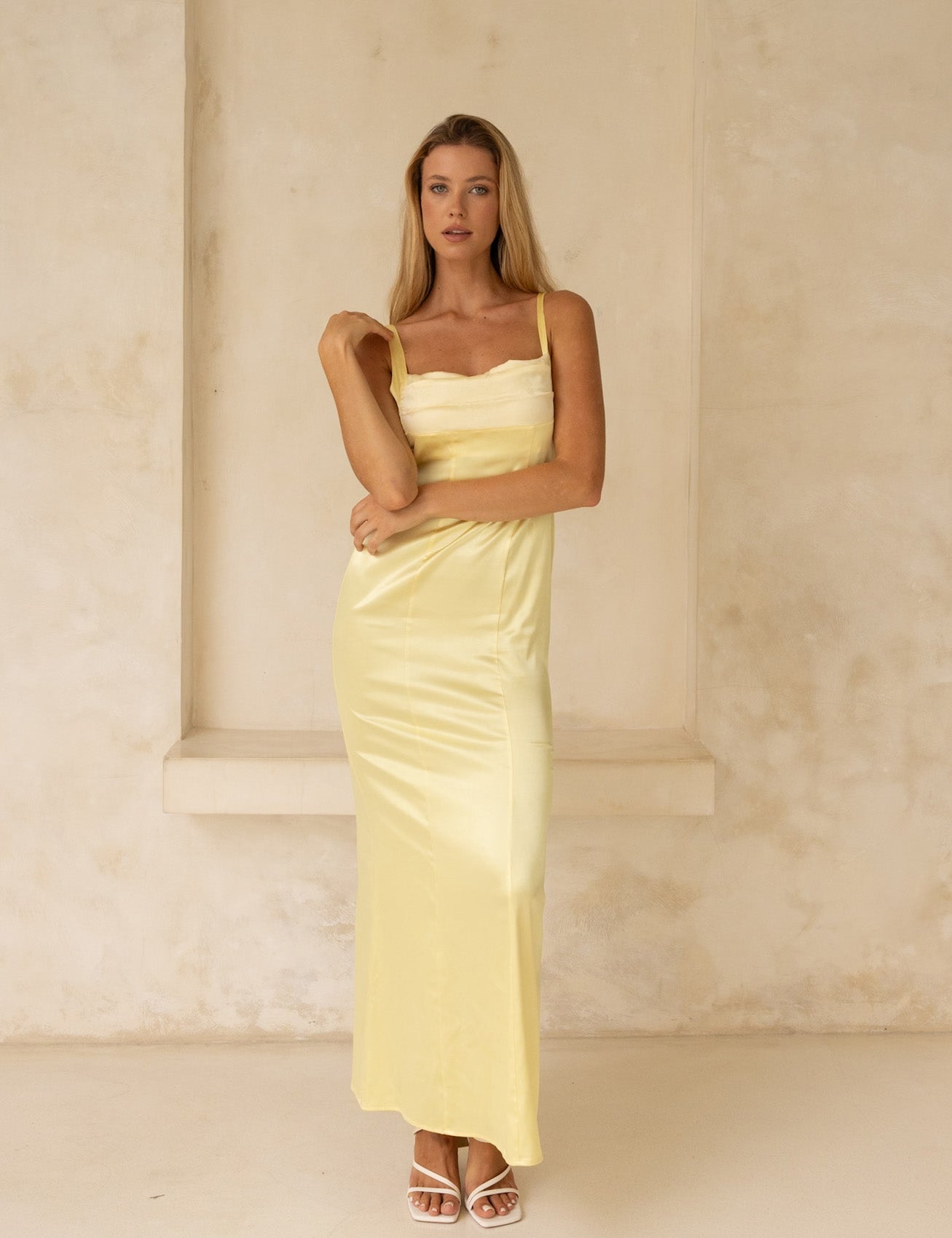 Serene Satin Draped Dress / 花葉(Yellow)