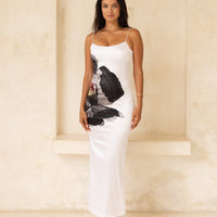 Garden Grace Satin Maxi Dress / Gofun(White)