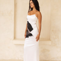 Garden Grace Satin Maxi Dress / 胡粉(White)