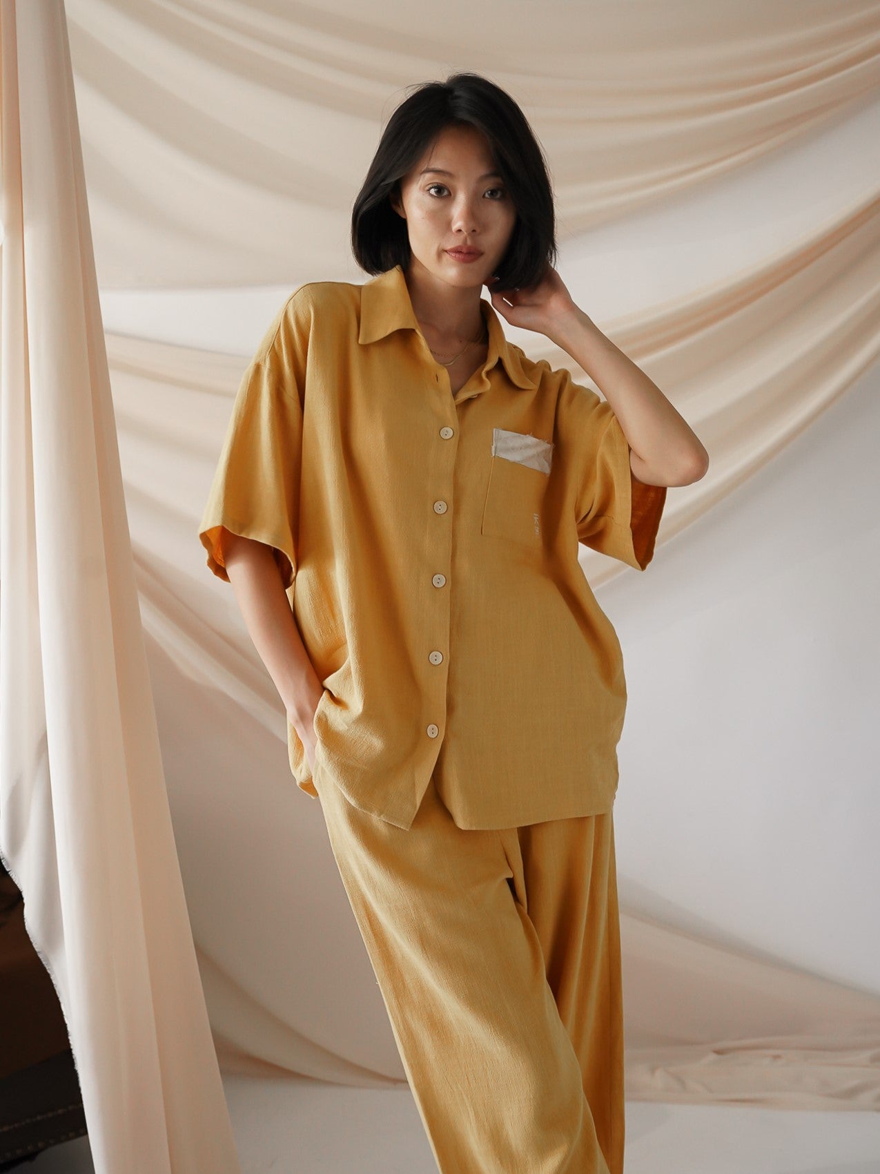 soft linen loose sleeve shirt / 花葉(yellow)