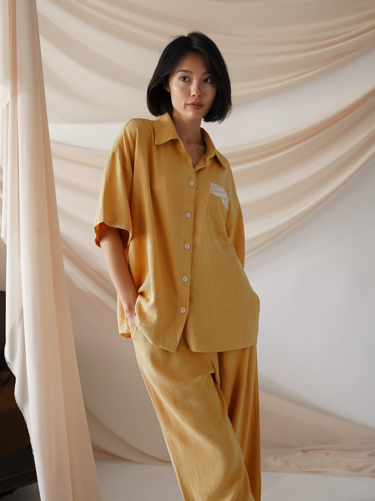 soft linen loose sleeve shirt / 花葉(yellow)