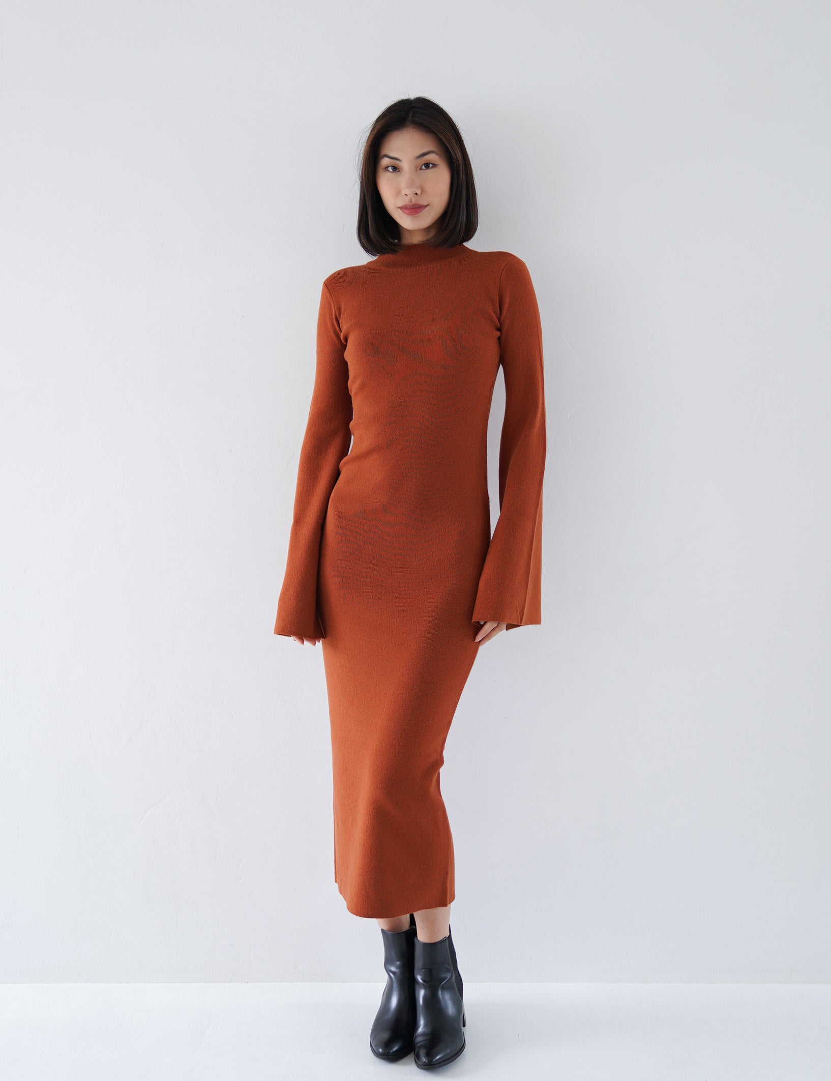 Opulent High Neck Knitted Dress / 琥珀(orange)