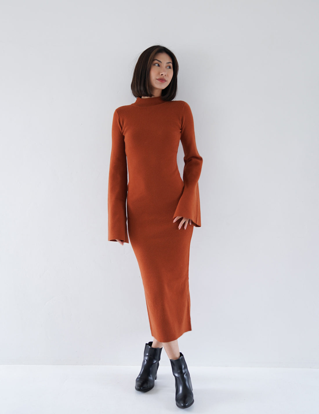 Opulent High Neck Knitted Dress / 琥珀(orange)