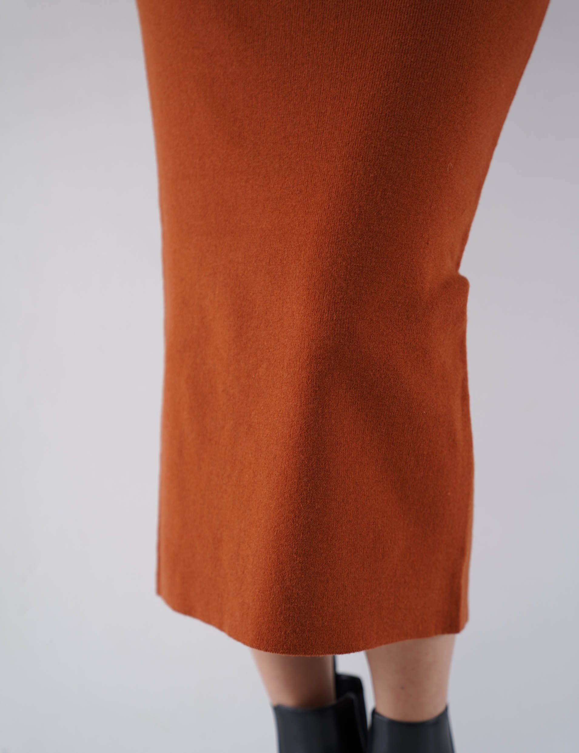 Opulent High Neck Knitted Dress / 琥珀(orange)