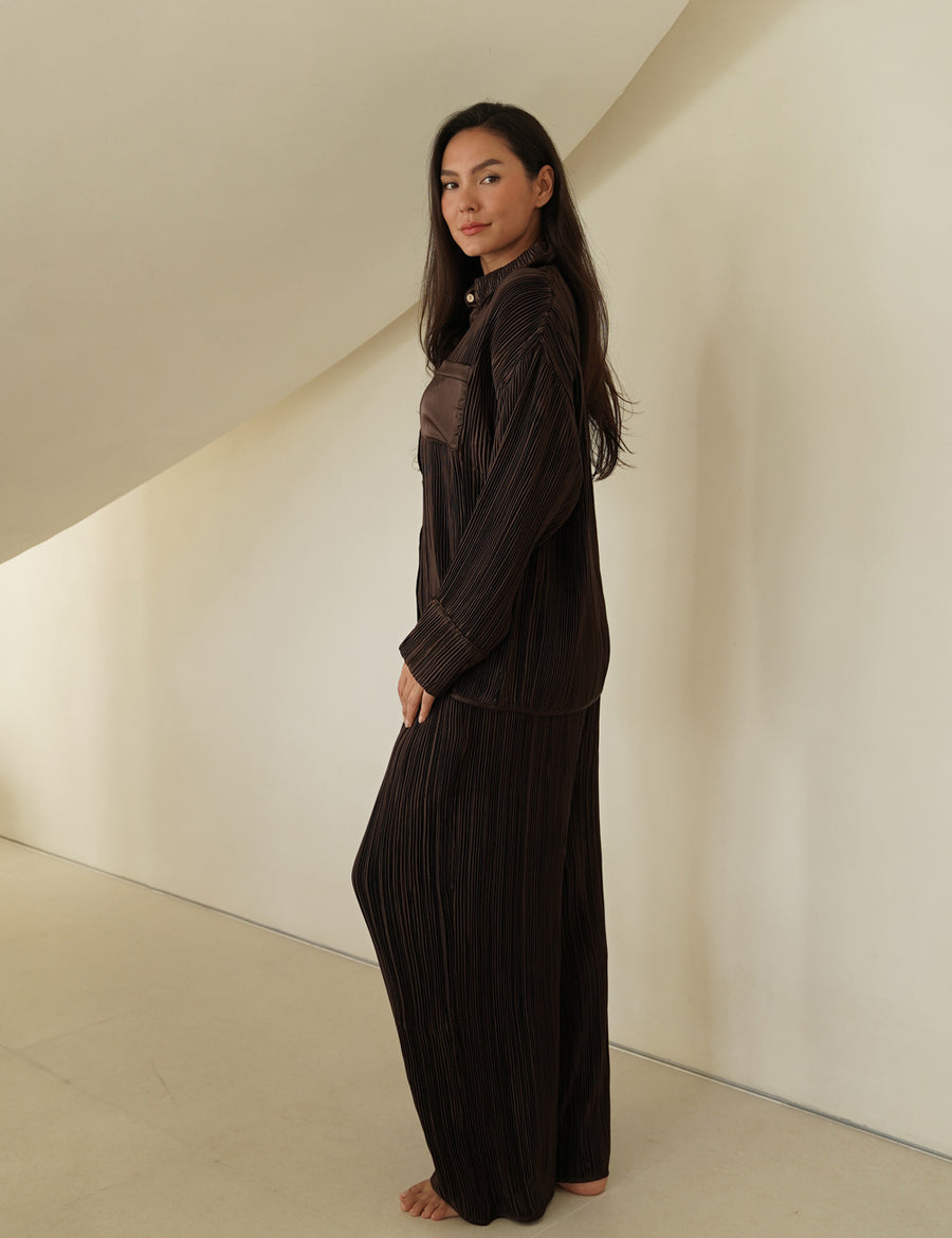 elegant satin pleated pants / 枯茶(brown)