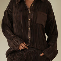 elegant satin pleated shirt / 枯茶(brown)