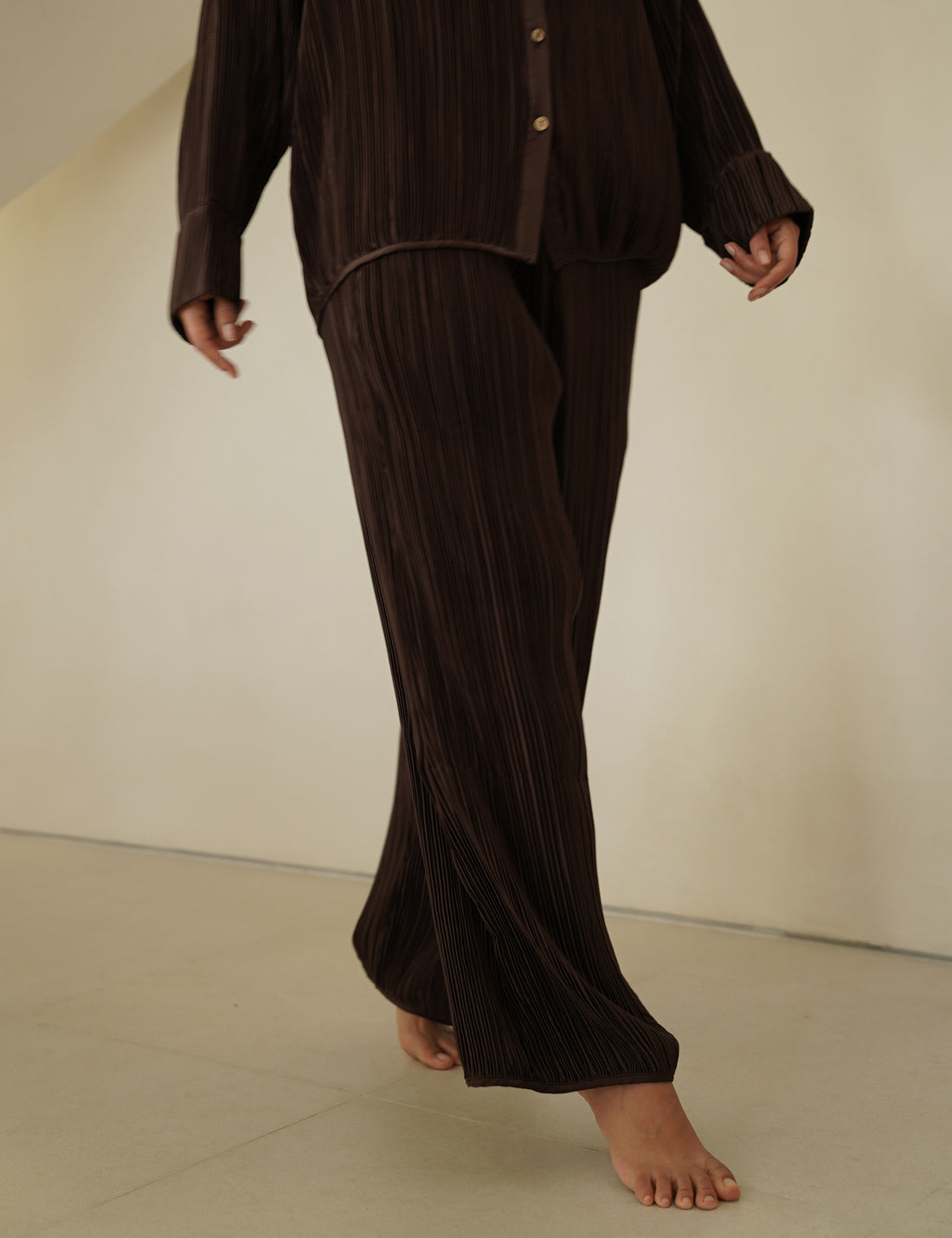 elegant satin pleated pants