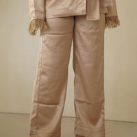 luxury rich satin pants(無地) / 亜麻(beige)