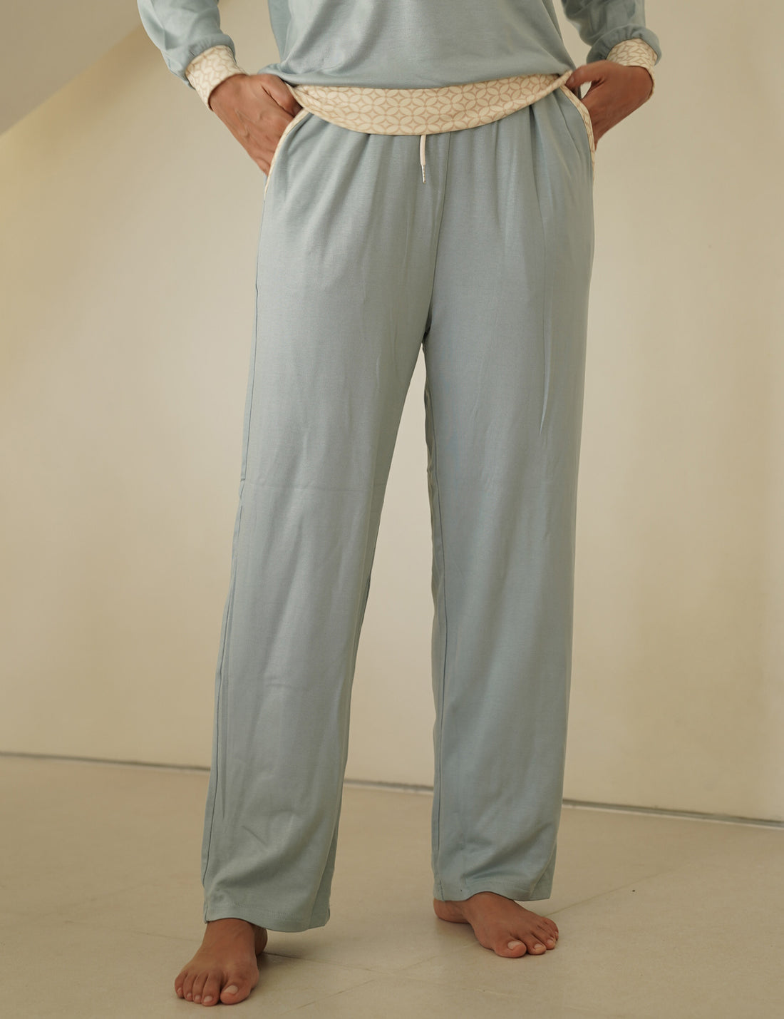 modal silk touch PJ set / 薄花(light blue)