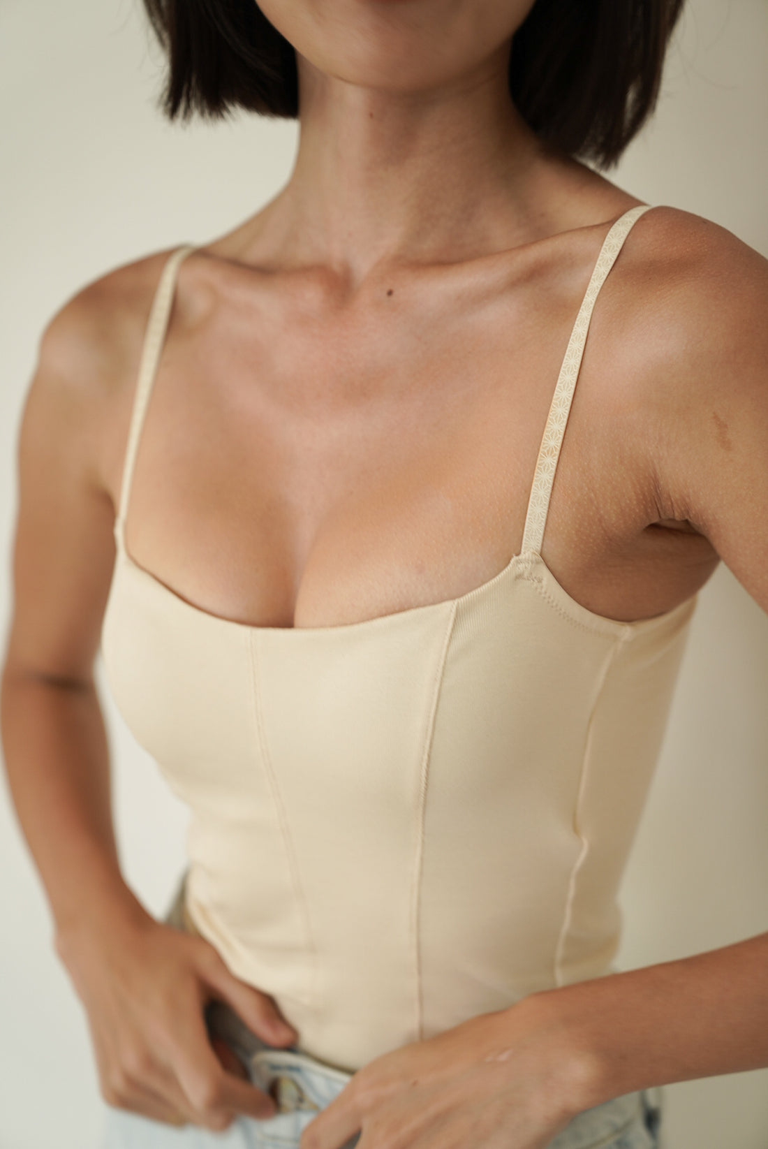 Dreamy Camisole / 胡桃(light beige)