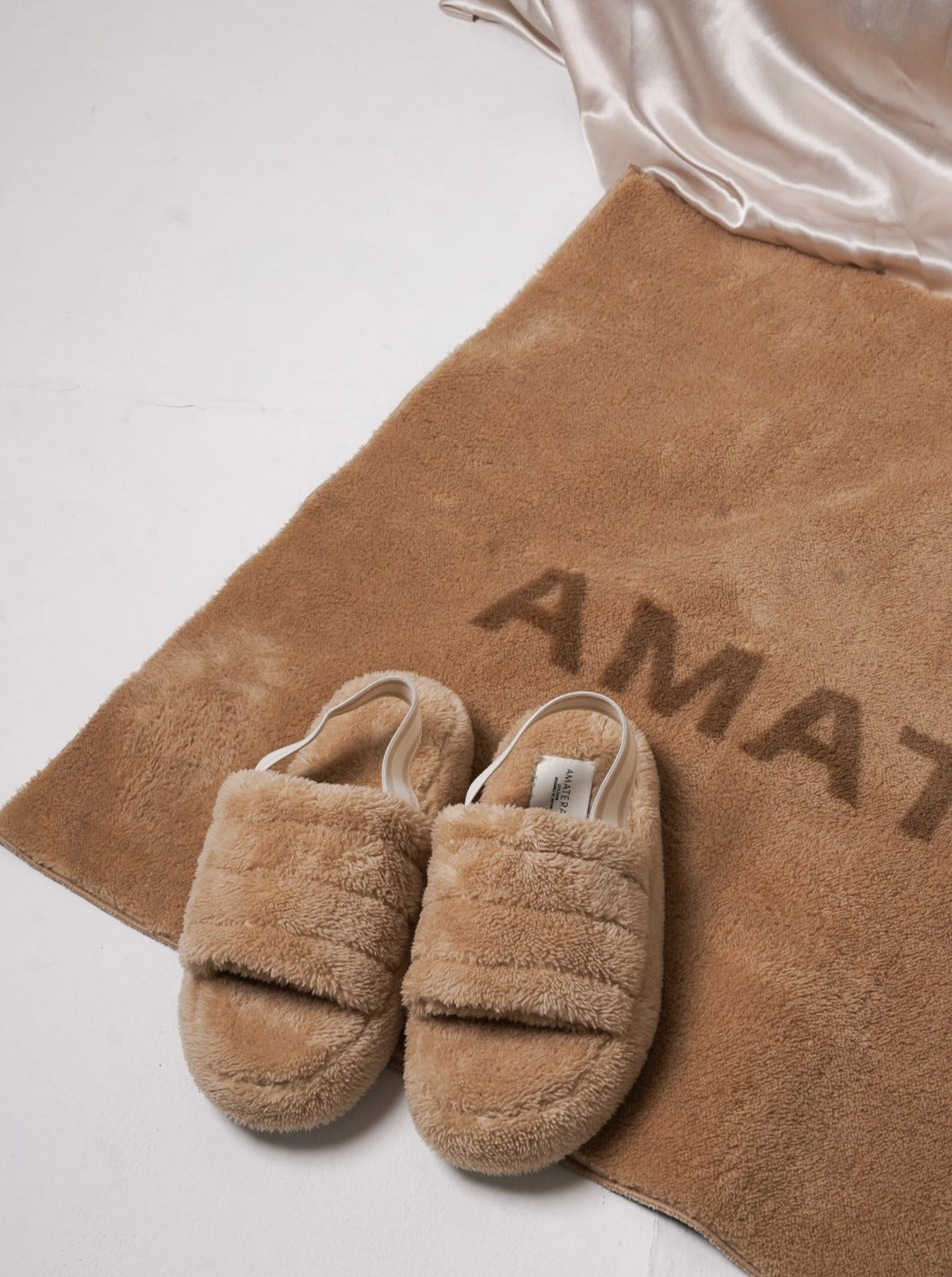 comfort fluffy slippers / flax (beige)