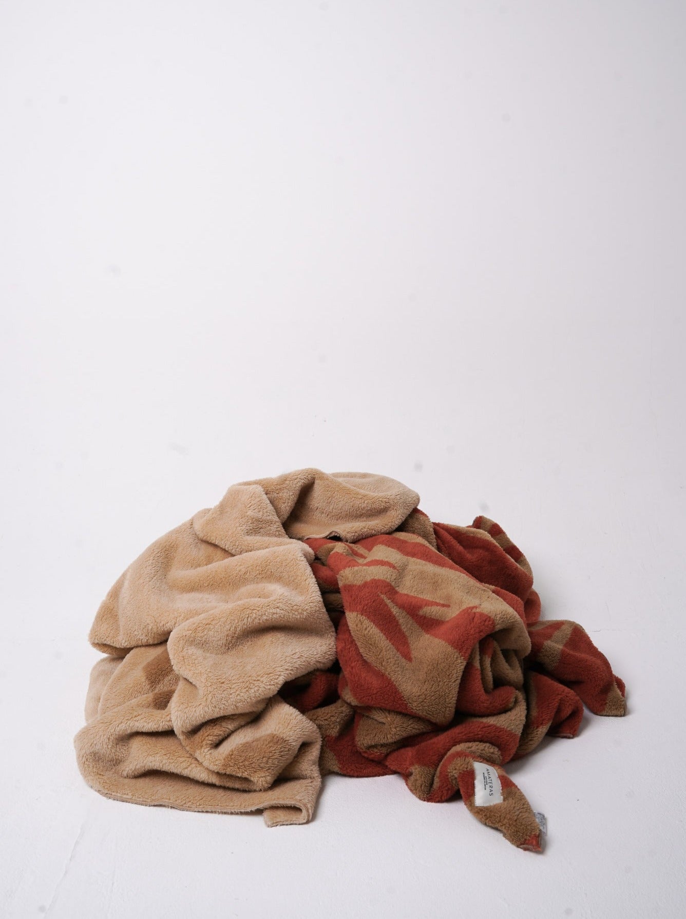 soft warm blanket / brown