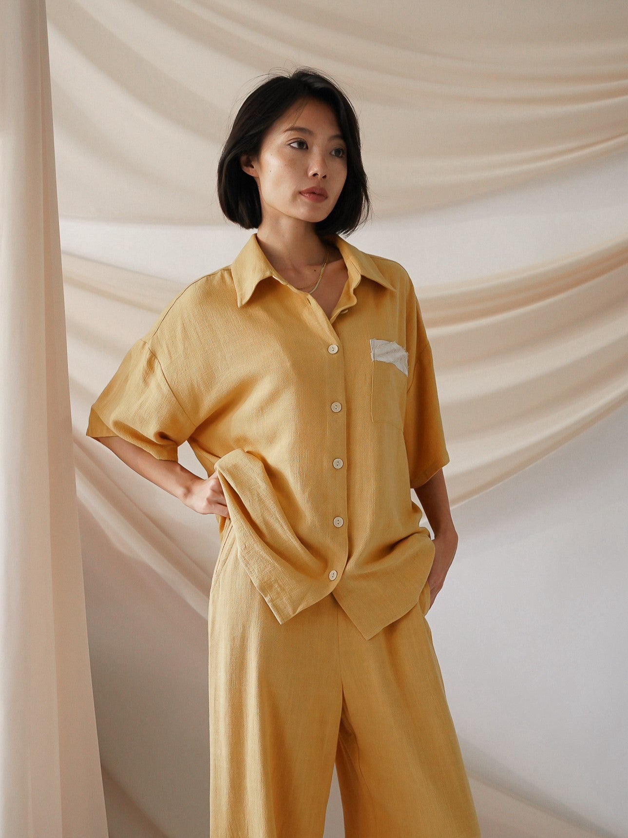 soft linen loose sleeve shirt / 花葉(yellow)