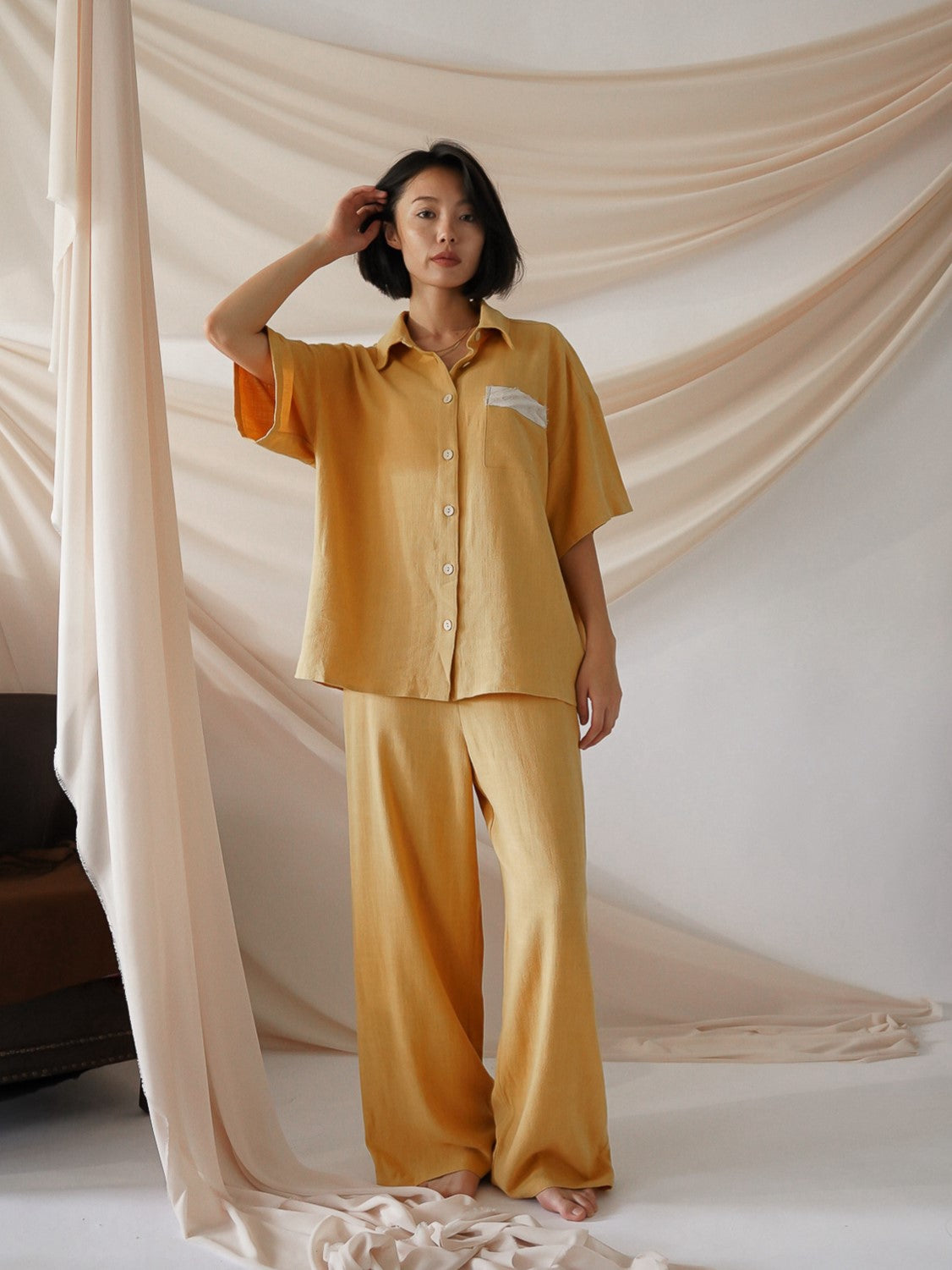 soft linen loose sleeve shirt / 花葉(yellow)